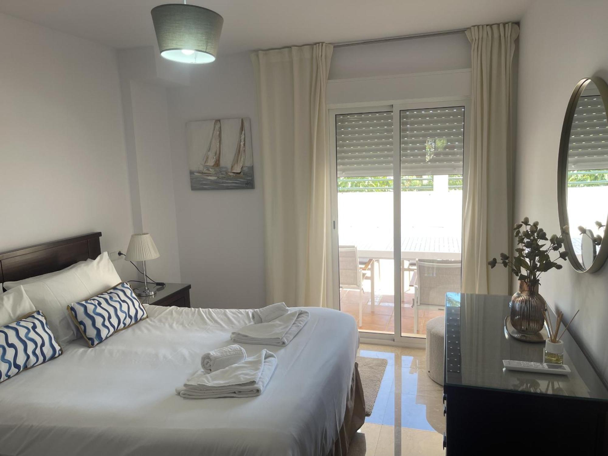 Family & Beach Apartments Mijas Costa & Fuengirola By Alfresco Stays El Faro Exterior foto